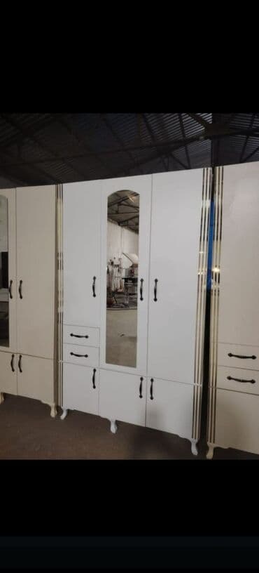 ışkaf: Açılan, 6 qapı Düz dolab, Qarderob, paltar dolabı — 1