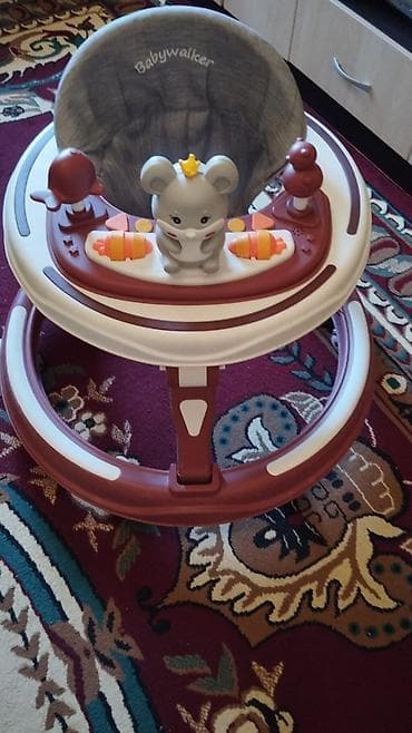 oyunca: Uşaq gəzdirəcisi (baby walker) - Rənglər: tünd qırmızı/bordo və ağ — 4