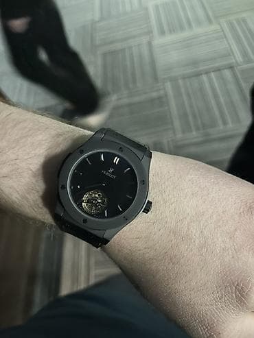 Hublot mexaniki qol saatı satılır 1aydır alınıb yeni kimidir 3-4 defe — 1