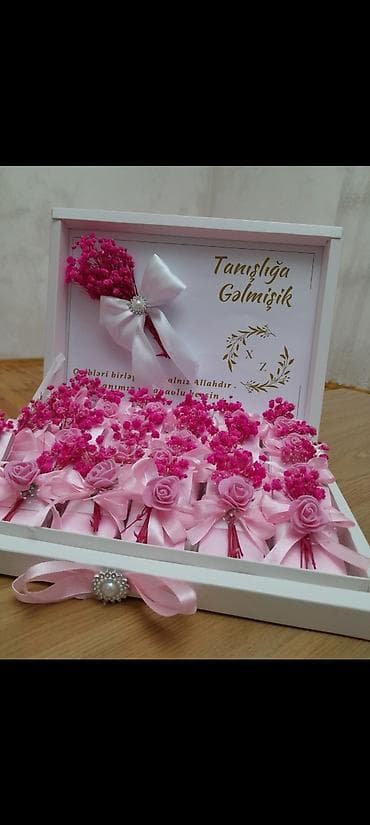 yeni il hediyye: Zərif nişan/tanışlıq xonçası – dekorativ hədiyyə dəsti - Ağ taxta — 1