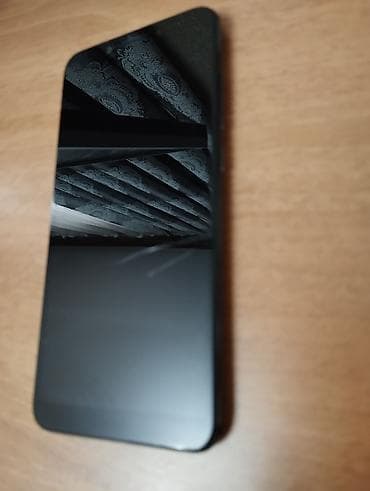 islenmis tvler: Xiaomi Mi A2, 64 GB, rəng - Qara, 
 Qırıq — 2