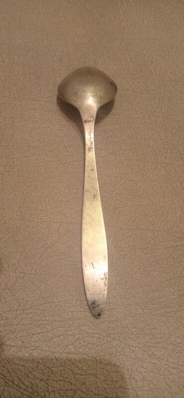 Otaq bitkiləri: Gümüş qaşıq 41 qram. 875 əyar. Qiyməti 150 manat Əlavə məlumat üçün — 2