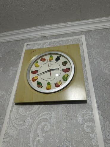 Divar saatları, Saniyə əqrəbi