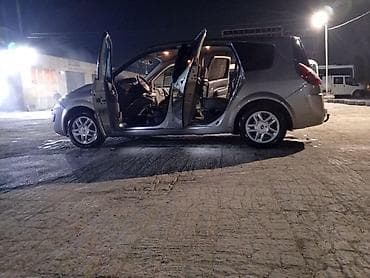 7 yerlik avtomobillər: Renault Scenic: 1.5 l | 2007 il 53000 km Van/Minivan — 2