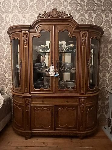 uqlavoy divan sekilleri: Klassik üslubda iri vitrin-bufet - Material: tam ağac (kütük), dərin — 1