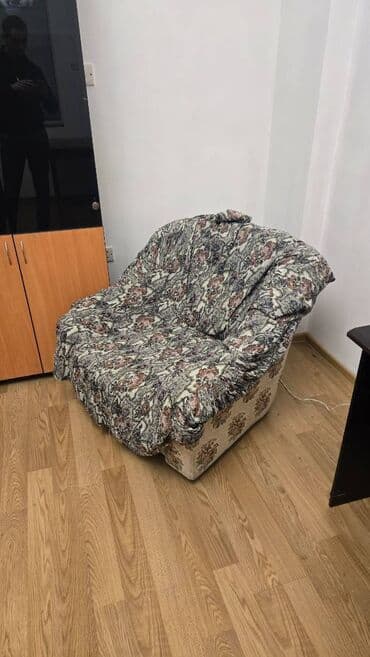 i̇şlənmiş mətbəx mebelləri: Divan, kreslo və şkaf — 2