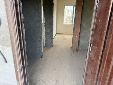 mingecevirde satilan obyektler: Satılır: Həyət evi - Tipləri: 1 mərtəbə, kiçik həyət daxilində — 2