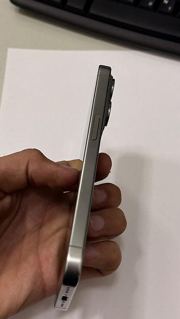 telefon apple: IPhone 15 Pro, 128 GB, Gümüşü, Simsiz şarj, Face ID — 5