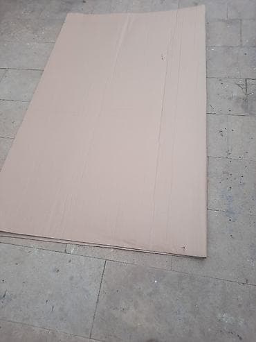 Контейнеры: Karton qutular və iri karton lövhələr. kvadratı 0.80 qəpikdi ölculəri — 4