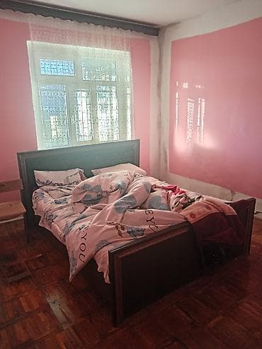 kirdite evler: Xızı rayonu Tıxlı kəndı(Xızıya 10 dəq. yoldur) Təcili 4 otaq ev — 6