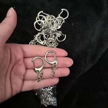 centrum vitamin terkibi: Məhsul: Aksesuar hazırlamaq üçün dəst Tərkib: - Metallik rəngli — 1