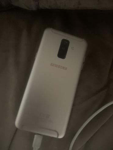 a6 ekran: Samsung Galaxy A6 Plus, 64 GB, rəng - Gümüşü, İki sim kartlı — 1