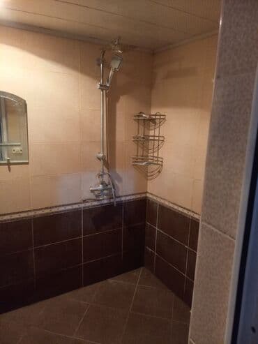 bir otaqli evler: Oğlan Tələbəyə verilir.1nəfər oğlan axtarılır.Hər bir şərayiti — 2