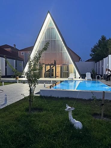 kub.az menziller: A-frame (üçbucaq formalı) dizayna malik bağı evi – geniş həyət və — 1