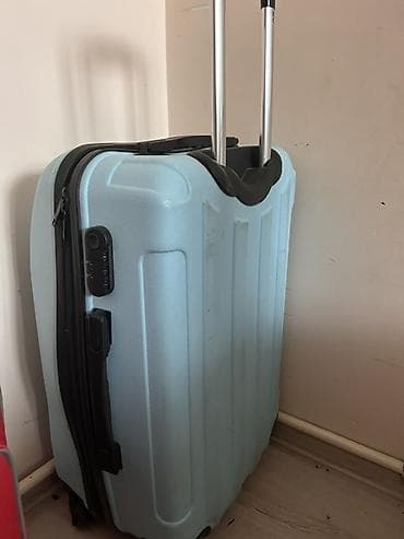 cemodanlar: Səyahət üçün iki ədəd trolley çemodan dəsti 1) Sərt gövdəli çemodan - — 4