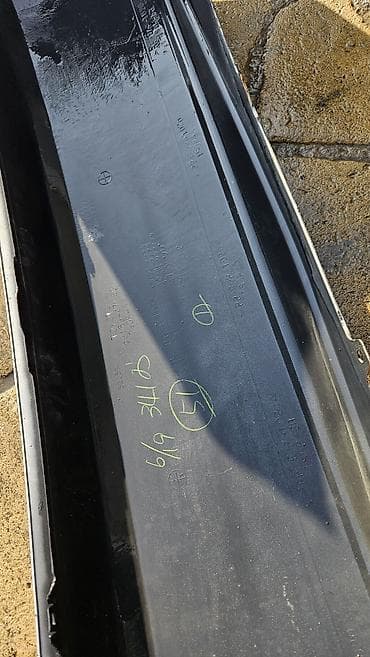 Bamperlər, buferlər: Məhsul: Arxa bamper (orijinal Toyota) Rəng: Tünd albalı/metallik — 4