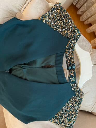 cool paltarlar: 2 defe geyinmisem,1 defe xalam oglunun toyuna,1 defe de ad gunune.Cox — 3