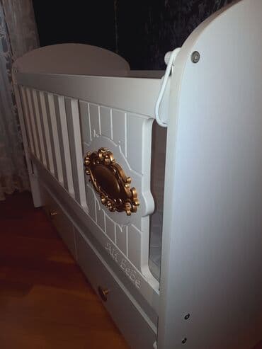 Сейфы: Для девочки и мальчика, Б/у, Кровать, С матрасом, С выдвижными ящиками — 3