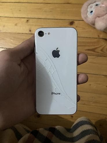 Foto və videokameralar: IPhone 8, Ağ, Qırıq — 2