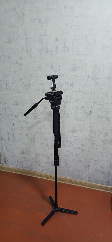 Foto/video üçün peşəkar monopod dəsti. - Brend/model işarələri