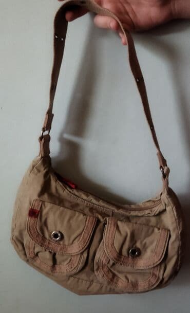 seleme pul verilir 2021: Brend əl çantaları,Roxy 20manat,qara dəri 7man,hermes ağ12man — 1