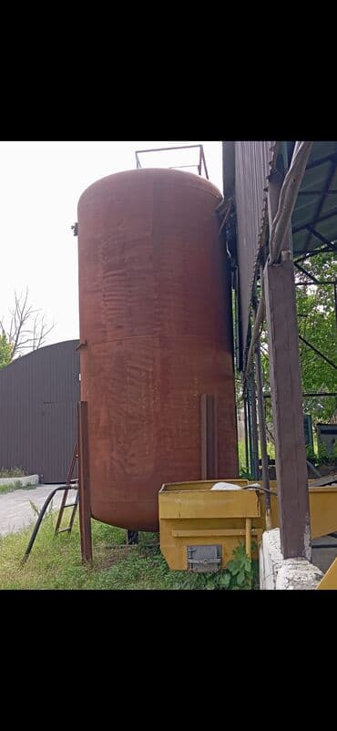 ucuz su çənləri: Bak, Paslanmayan polad — 1