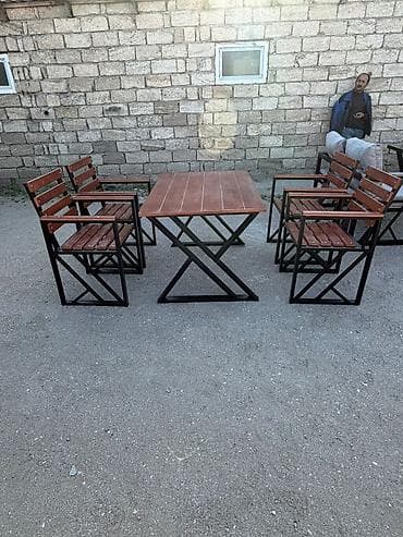 Dördbucaq masa, 4 stul, Açılmayan, Stullar ilə, Metal