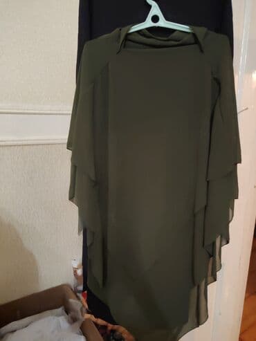 Qadın geyim dəsti – 4 məhsul 1) Zeytun-yaşıl şifon ponço üstlük -