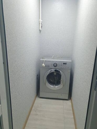 əhmədlidə ucuz kirayə evlər: Əhmədli metrosunun yaxınlığında 9 mertebeli binanın 5-ci mərtəbəsində — 6