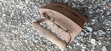 Kolleksiyaçılar və dekor sevənlər üçün köhnə tip dəmir ütü. -