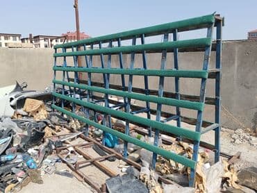 Digər stend növü, Metal