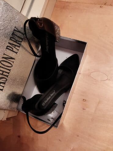 basanoşkalar 2024: Ölçü: 38, rəng - Qara, Yeni — 2