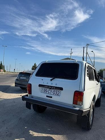 Nəqliyyat: VAZ (LADA) 4x4 Niva: 1.8 l | 2015 il 70000 km Ofrouder/SUV — 5