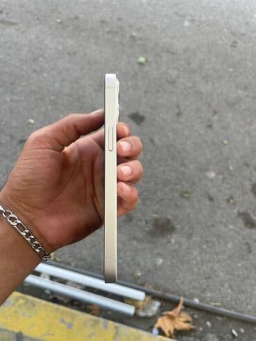 купить мини холодильник бу: IPhone 13, Белый, Беспроводная зарядка — 2