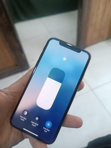 Video oyunlar və konsollar: IPhone Xs, 64 GB, Gümüşü, Barmaq izi, Face ID — 3