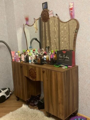 1700 manat alınıb evi dəyişdirdiymə görə təzə mebel almışam