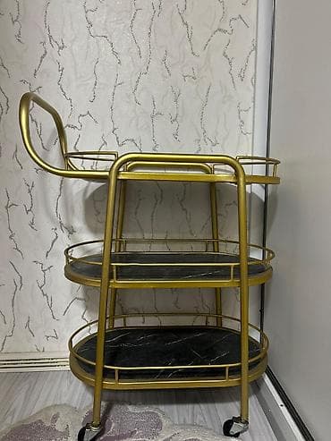 pol parket: Üçrəfli servis/bar arabası - Dizayn: Qızılı rəngli metal karkas, oval — 2