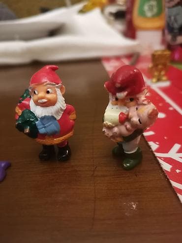 Güzgülər: Yeni il dekor fiqurları – 2 ədəd - Mövzu: Şaxta baba/elf üslubunda — 1
