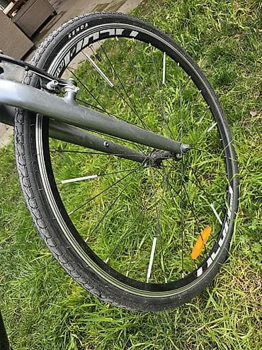 velasipedlər: 650 azn alınıb qətiyyən istifadə olunmayıb . 4 aydır qalıb həyətdə — 9