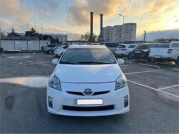 masin cexolu satisi: Toyota Prius: 1.8 l | 2010 il Hetçbek — 1