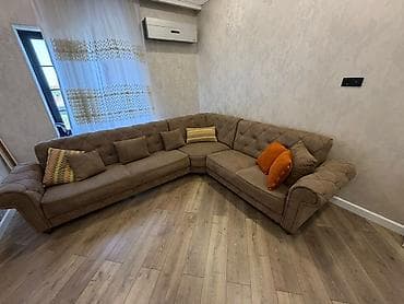 divan: Künc divan 600 Azn satılır.Ölçü 3.2x2.7.Bazalıdır, açılır.1700 — 2