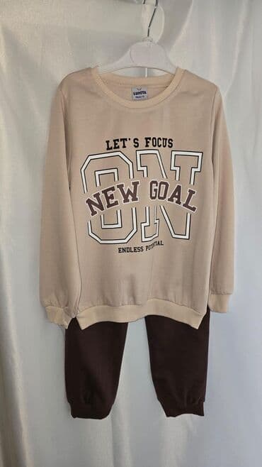 футболки спортивные детские: Uşaq idman dəsti – 2 parça Brend: Lupata (etiketdə) Ölçü: 116/6-7Y — 1