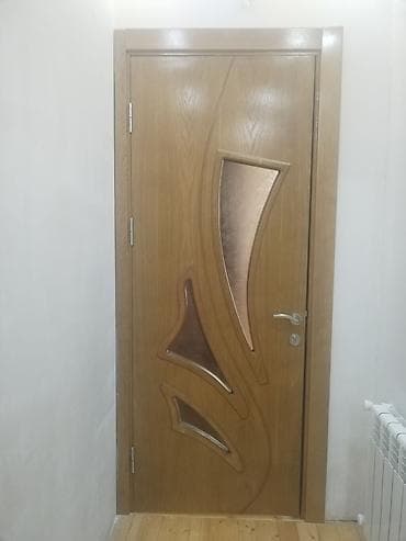 taxda qapi: Taxta otaq qapısı – dekorativ şüşəli model - Material: təbii ağac — 3
