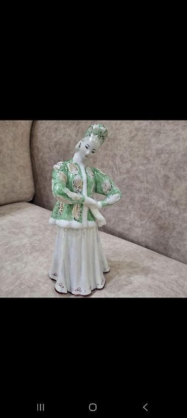 yeni il xoncasi: Fiqur, Keramika, rəng - Ağ — 2