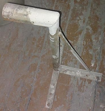 40 tortu: İşlənmiş Pilləkən məhəccəri, Dəmir, Ünvandan götürmə — 3