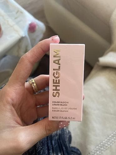 bloom: SHEGLAM Color Bloom Liquid Blush – “Love Cake” çaları - Məhsul növü — 1