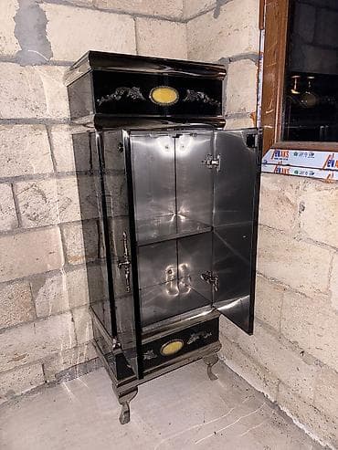 seyf az: Qara rəngli dekorativ metal seyf-dolab - Material: parlaq qara — 2