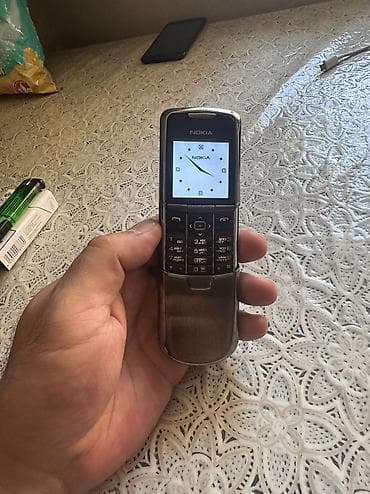adapdir: Nokia 8 Sirocco, < 2 GB Memory Capacity, Düyməli — 2