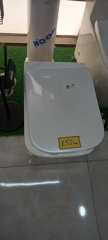 Asma WC qabı (divara bərkidilən) - Model: kvadrat formalı, kompakt