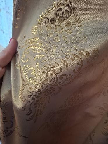 8 mart gullar: Qızılı naxışlı tül pərdə seti - Material: incə tor tül üzərində — 4